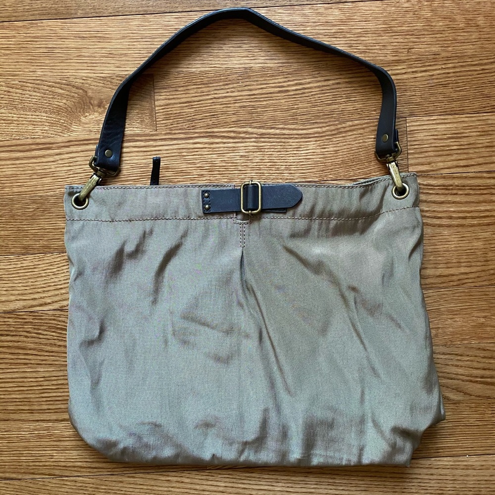 Banana Republic Slouchy Messenger Zip Shoulder Bag